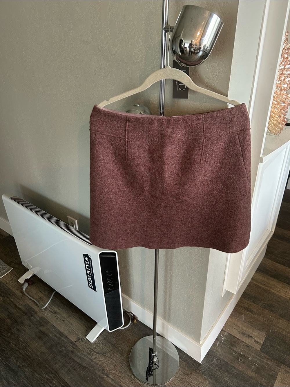 Chic Wool-Blend Mini Skirt in Dusty Rose